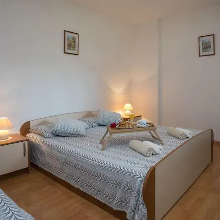 Apartment Folo *